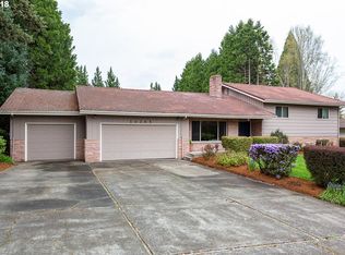 10345 SW Hillview St, Tigard, OR 97223