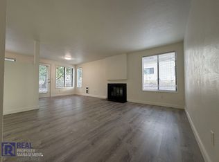 7187 SW Childs Rd, Lake Oswego, OR 97035