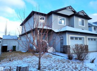 17130 7a Ave SW, Edmonton, AB T6W 0M5