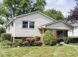 908 S Saylor Ave, Elmhurst, IL