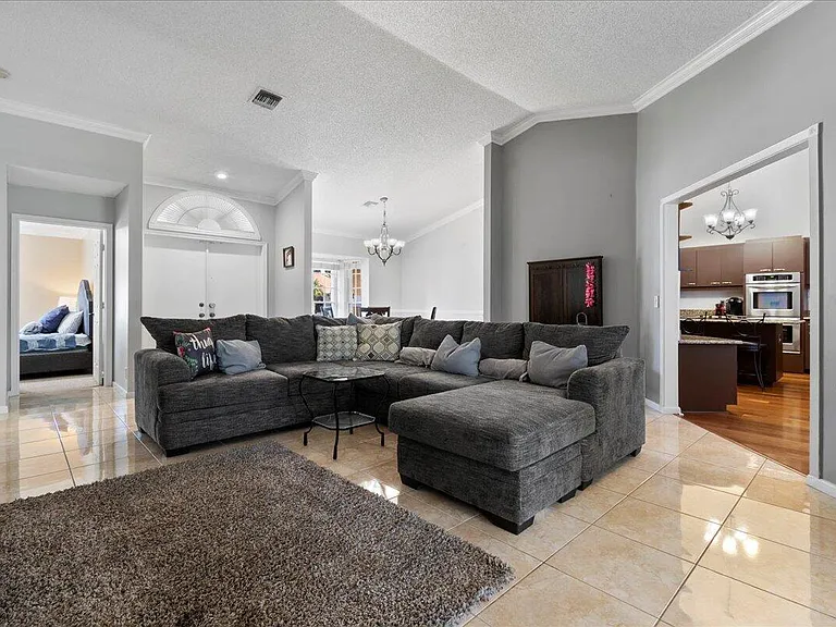 13557 Northumberland Cir — Photo 7