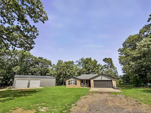 25607 S Pin Oak Dr, Tahlequah, OK 74464