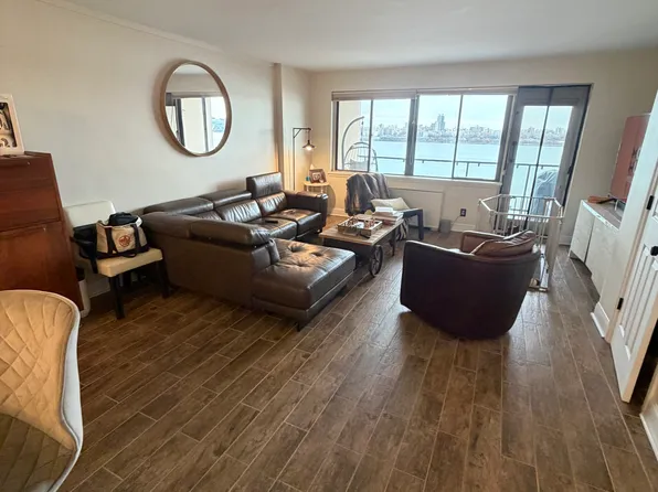 1203 River Road image 8 of 29