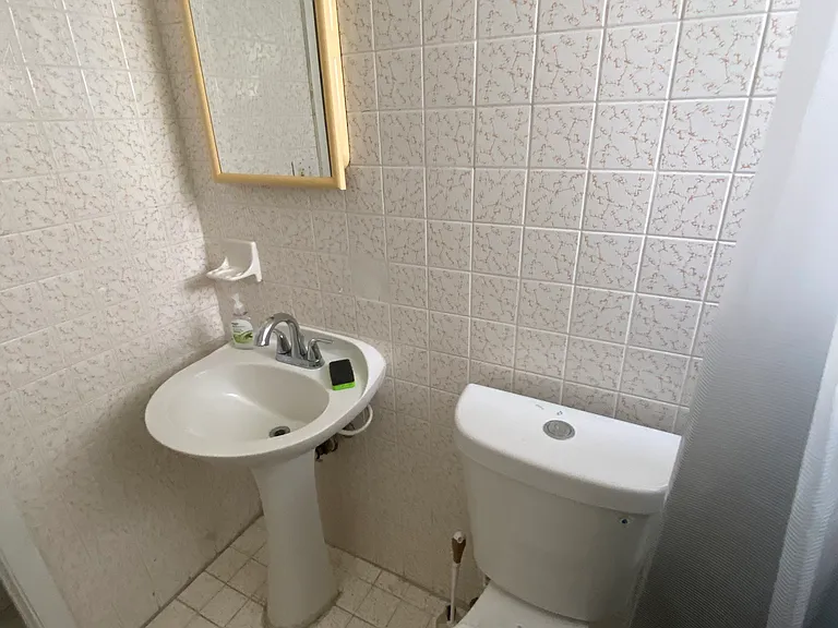 622 NE 4th St #4 — Photo 30