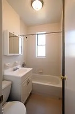 Rented by Yuco Management | media 7