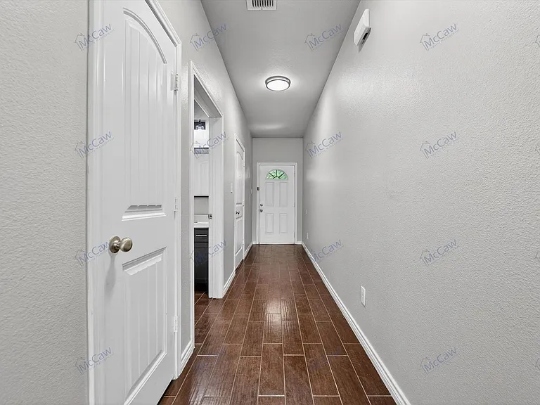 912 Drexel St #B — Photo 3
