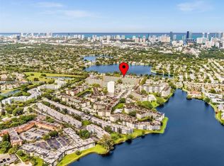 1780 191st St APT 204-2, Miami, FL 33179