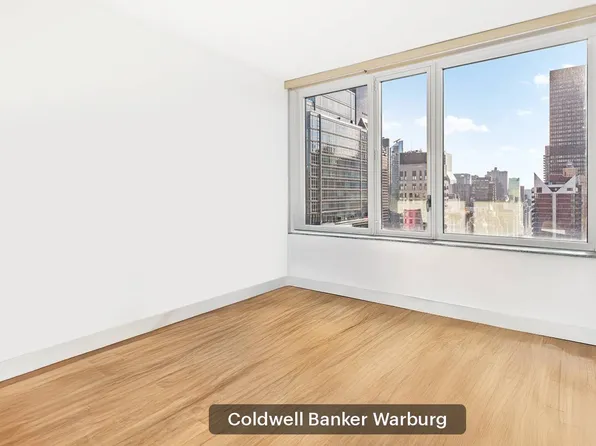 250 East 53rd Street image 14 of 20