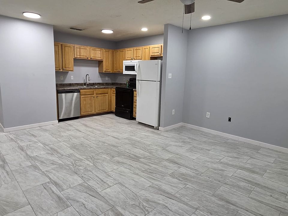 1st image of 1913 48th Ave APT B