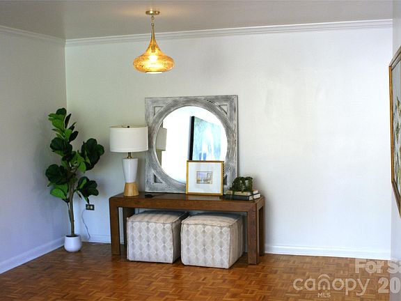 5th image of 1300 Queens Rd Unit 312