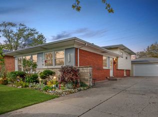 157 Emelia St, Chicago Heights, IL 60411