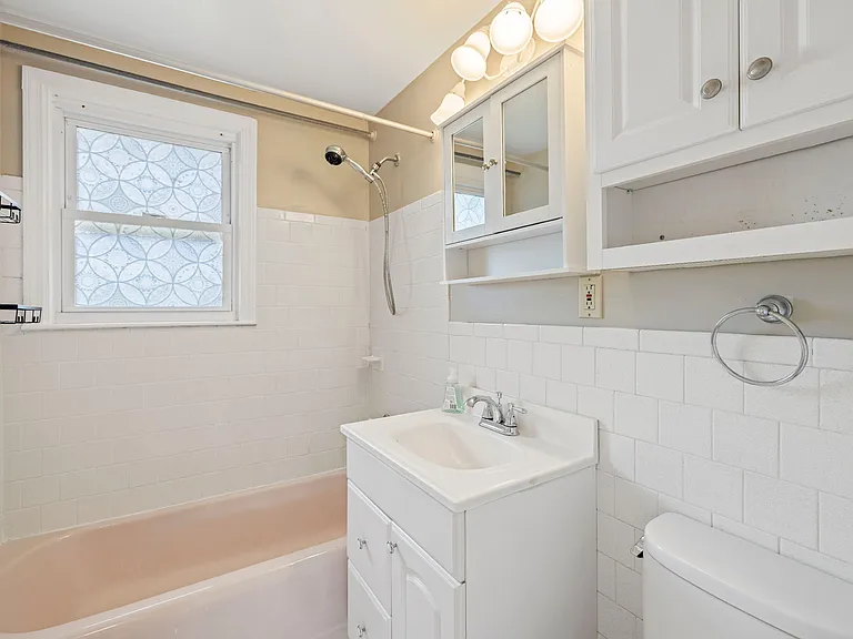 42 Neillian St — Photo 18