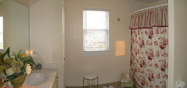 1st image of 364 Clifton Ln