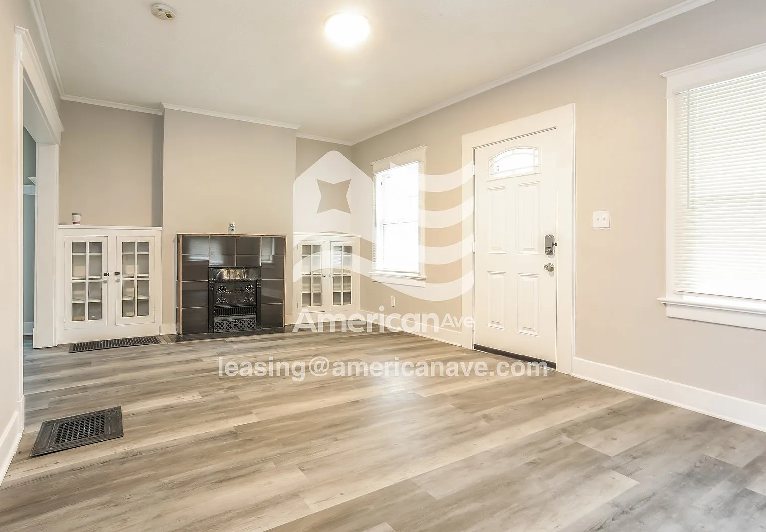 2 bed, 1.0 bath, 1012 sqft, $1,076 — Photo 2