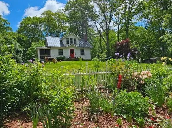 9 Pleasantdale Rd, Rutland, MA 01543