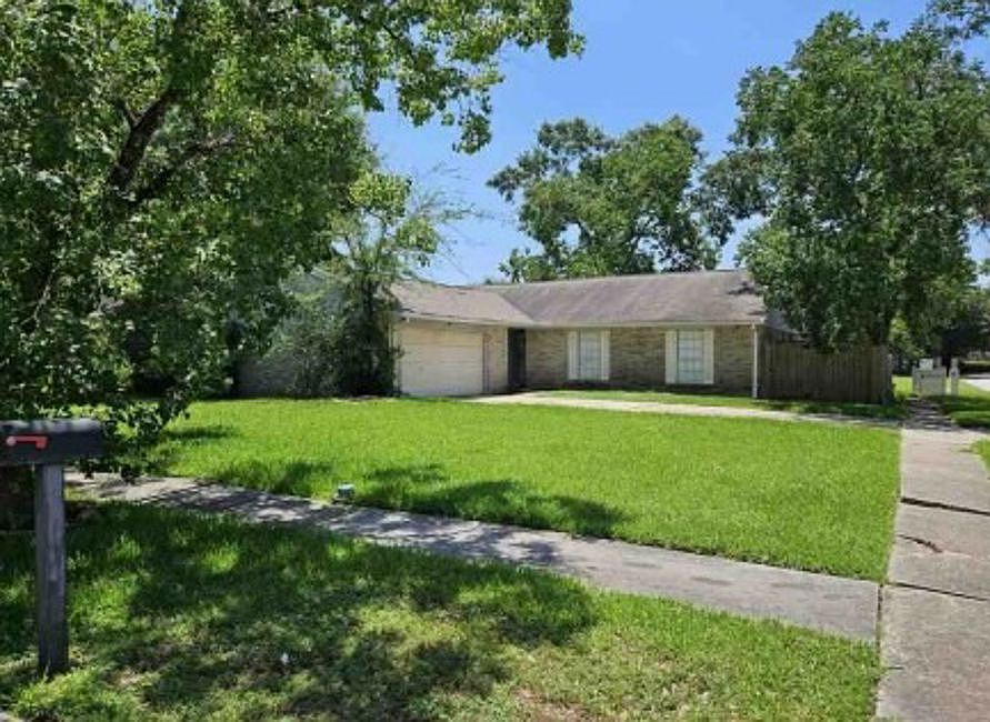 1st image of 6002 Fallengate Dr