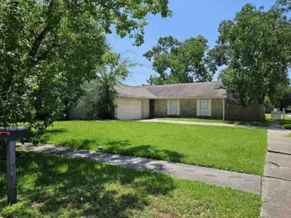6002 Fallengate Dr, Spring, TX 77373