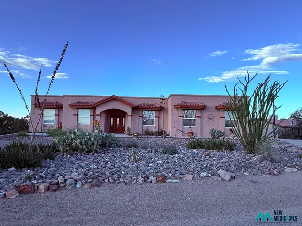 52 Marina Rd, Elephant Butte, NM 87935