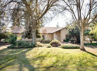 10887 E Bullard Ave, Clovis, CA 93619