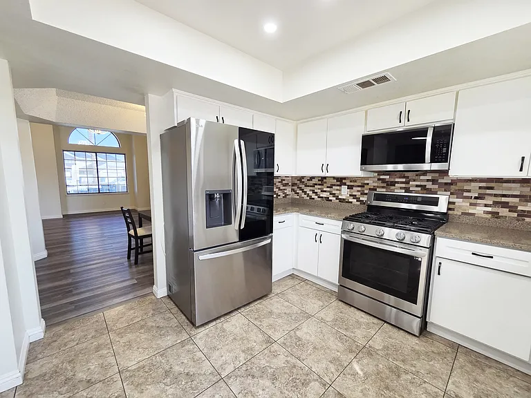 4028 Zapotec Way — Photo 14