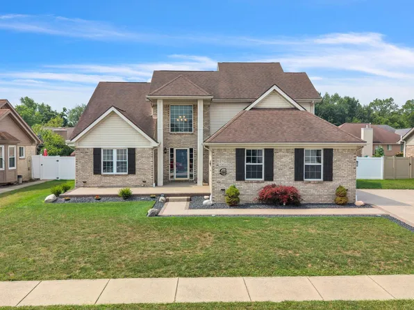 20104 Candace Dr, Rockwood, MI 48173