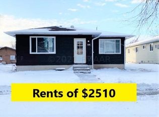 1018 16th St N, Fargo, ND 58102