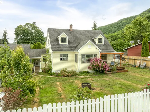 76830 Schroeder Rd, Clatskanie, OR 97016