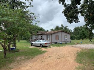 110 N Pinto Ct, Paige, TX 78659
