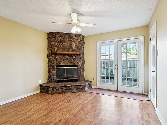 4th image of 2701 Rue St Martin APT C