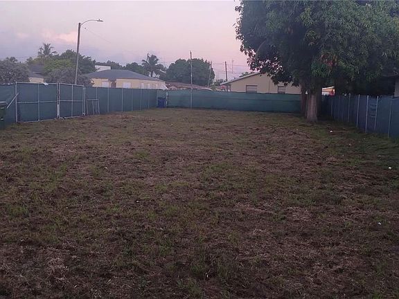 3rd image of 601 NW 3rd Ave