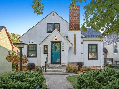3906 Queen Ave N, Minneapolis, MN, 55412