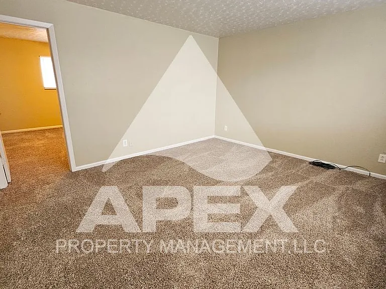 Springdale Apartments — Photo 24