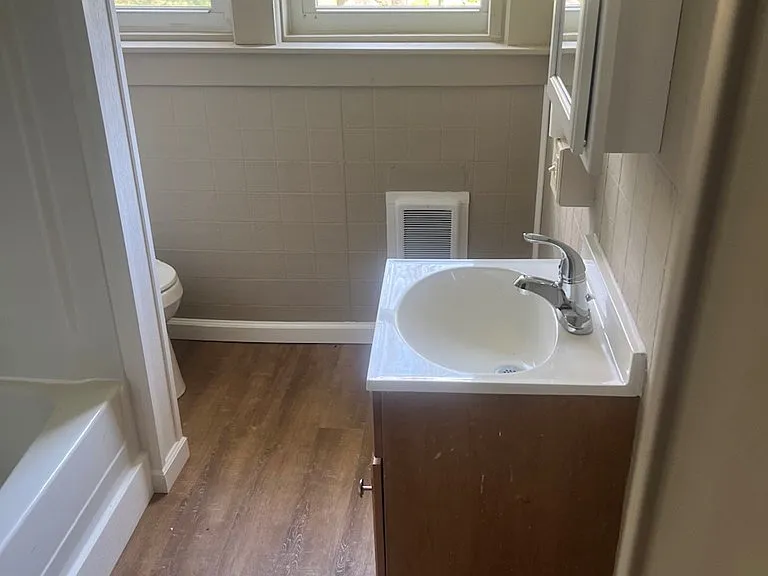 400 City Ave — Photo 14