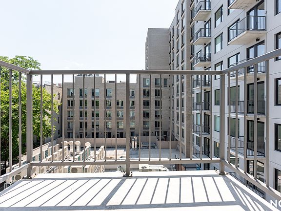 3rd image of 1499 Bedford Ave #5S