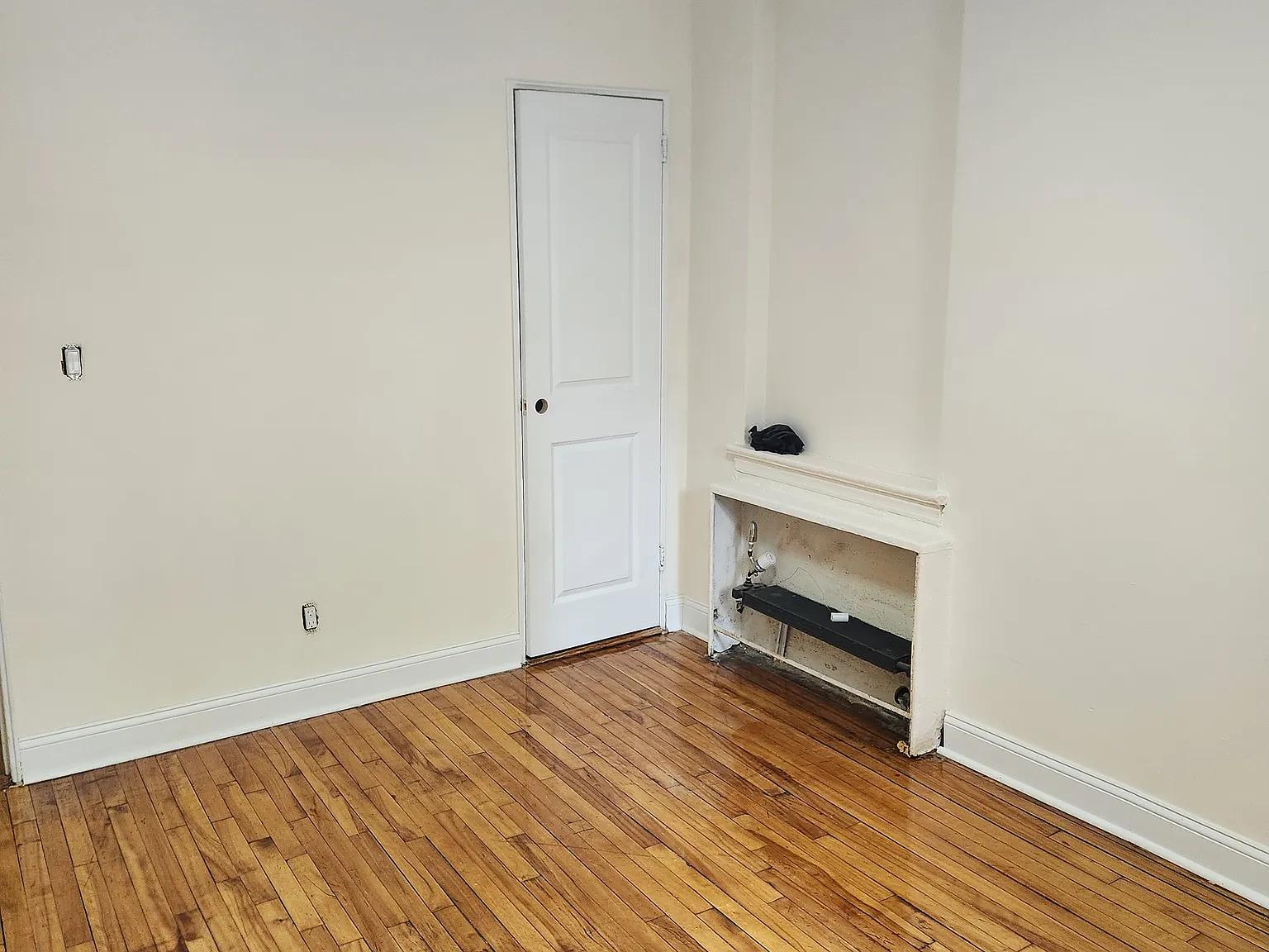 1 bed, 750 sqft, $2,375 — Photo 2
