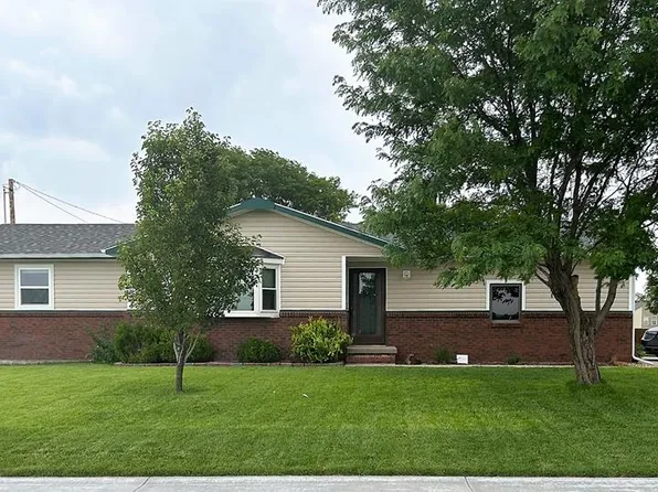 1300 Parrish Rd, Great Bend, KS 67530