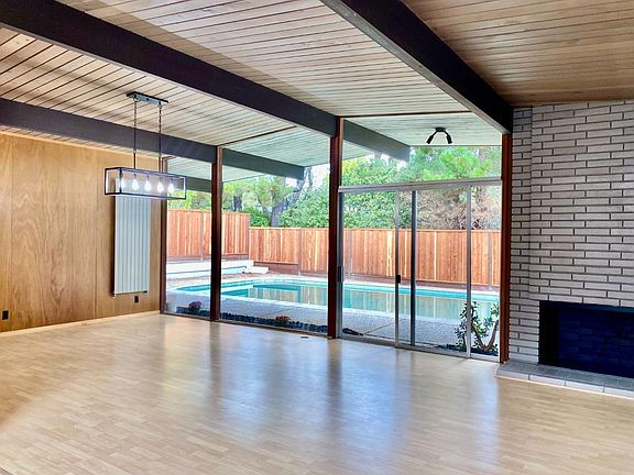 3rd image of 3054 Atwater Dr