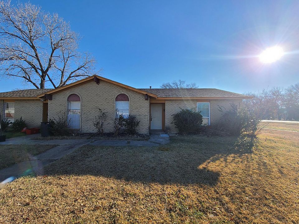 1st image of 1102 Yukon Dr #1102