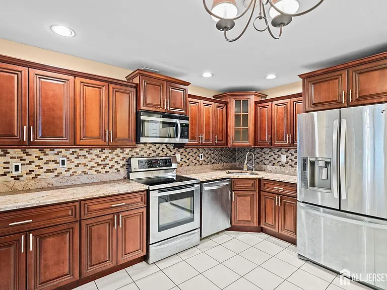 19 John Paul Jones Dr #B — Photo 9
