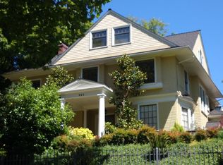 948 11th Ave E, Seattle, WA 98102