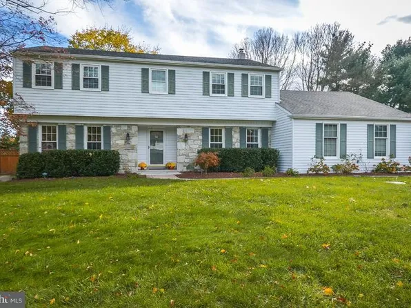 14 Bailey Dr, Washington Crossing, PA 18977