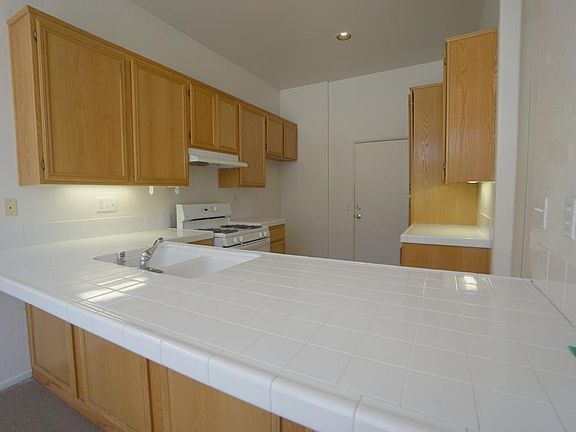 5th image of 9304 Galvin Ave