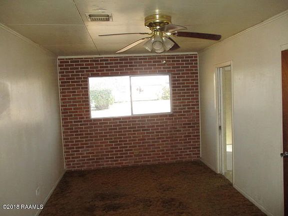5th image of 306 Mont Sant St
