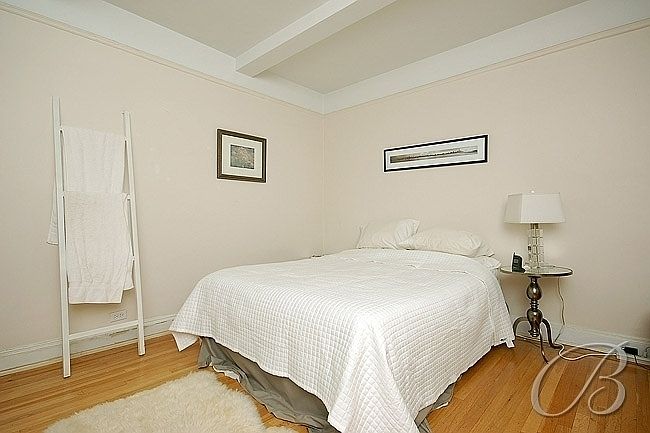 2nd image of 110 W 86th St APT 8D