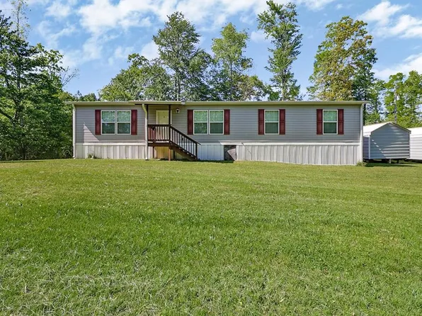 2055 Bell Rd, Crossville, TN 38571
