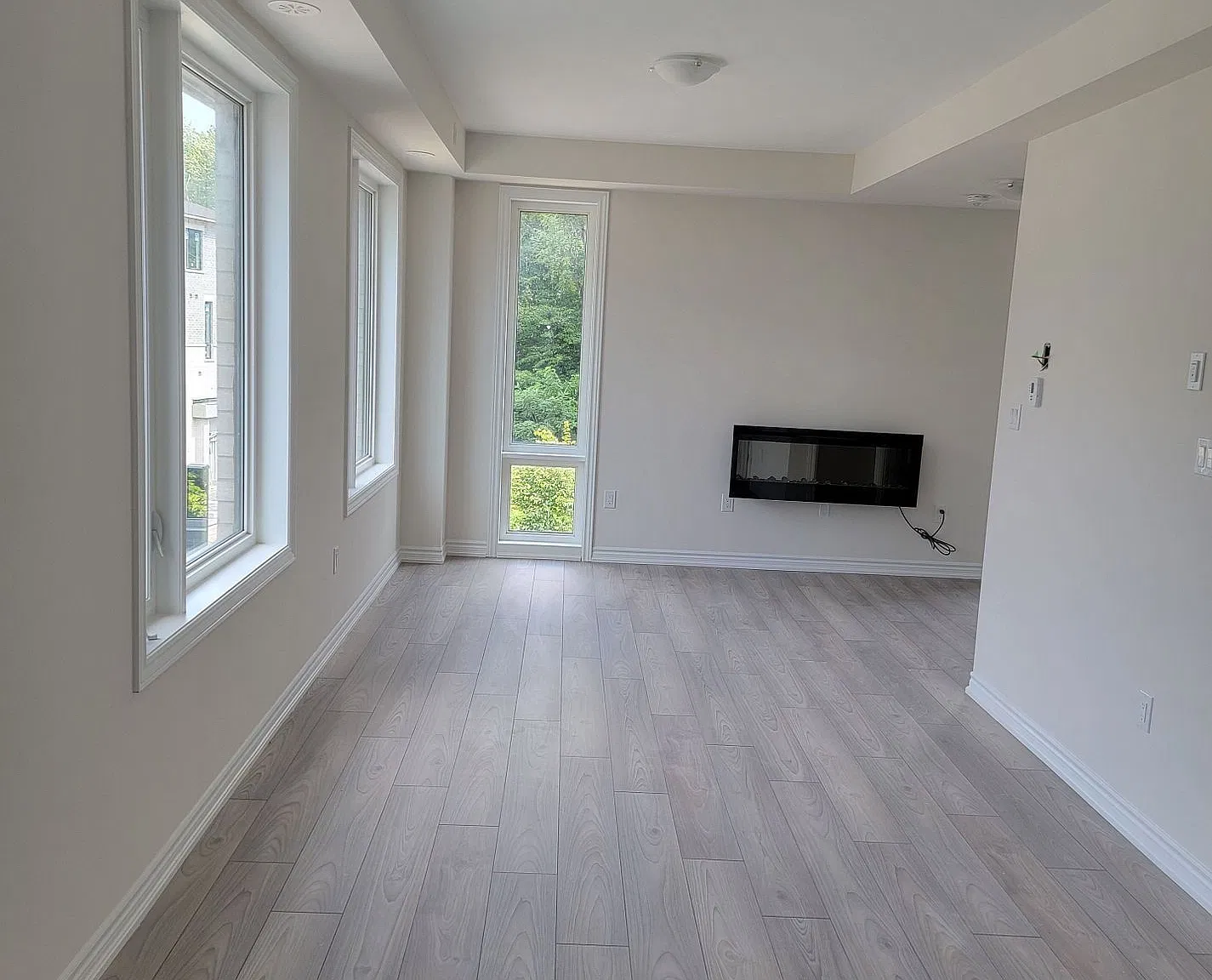 2 bed, $2,750 — Photo 2