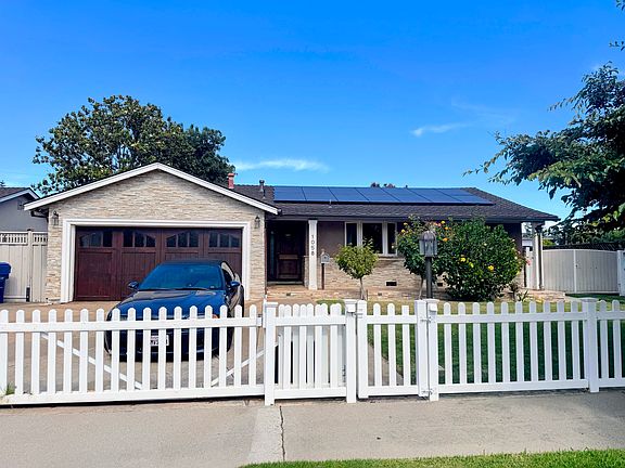2nd image of 1058 Lenor Way