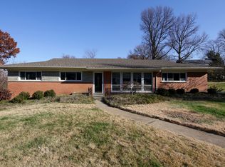 9 Sleepy Hollow, Olivette, MO 63132