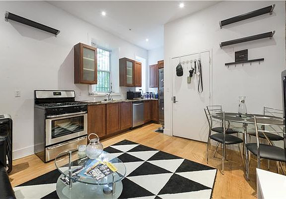 2nd image of 303 W 149th St APT 1B