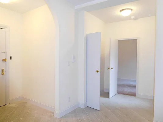 Rented by Bohemia Realty Group | media 7